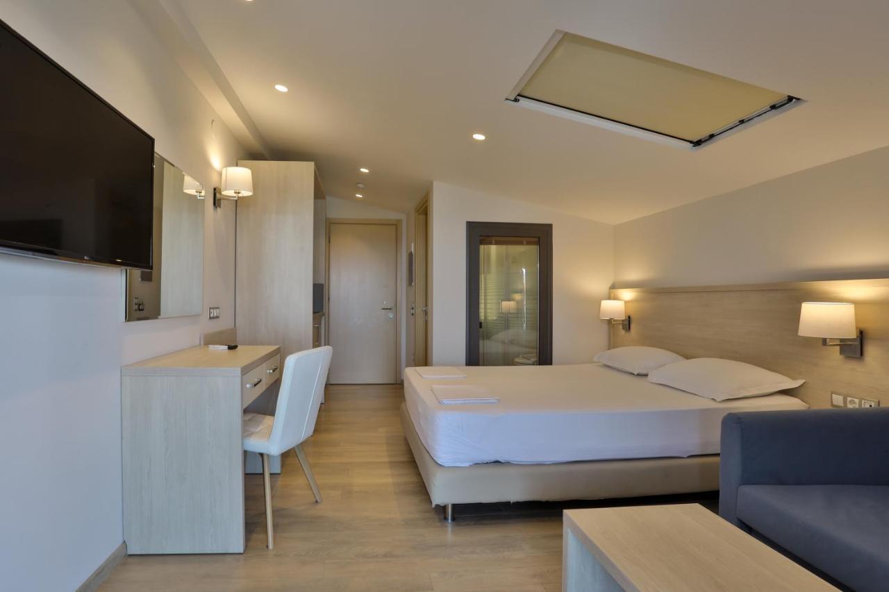 Alarzo Rooms Paralía Екстериор снимка