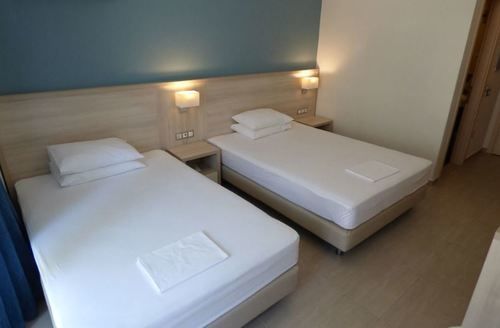 Alarzo Rooms Paralía Екстериор снимка