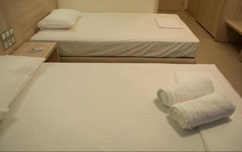 Alarzo Rooms Paralía Екстериор снимка